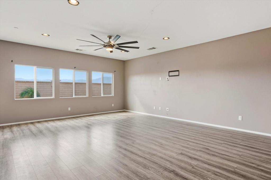 MLS #219136567DA image #16