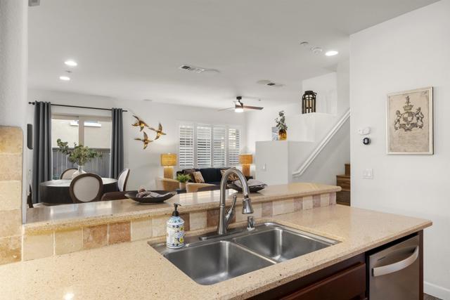 Detail Gallery Image 26 of 65 For 2753 Bellezza, San Diego,  CA 92108 - 3 Beds | 2/1 Baths