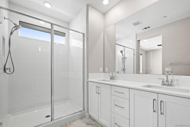 1951 Pavilion Lane, Chula Vista CA: https://media.crmls.org/mediaz/7689e019-4903-4e53-8c29-7ade75943e09.jpg