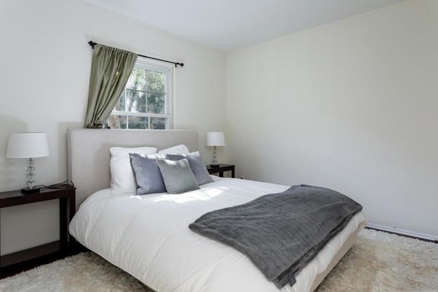 1211 Virginia Way, La Jolla CA: https://media.crmls.org/mediaz/768a0abe-9054-4e98-983f-aeac3e676cf4.jpg