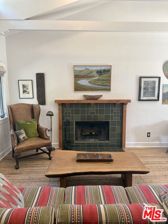 220 France Circle, Ojai CA: https://media.crmls.org/mediaz/768a4e8a-2bb6-4a3f-a013-729e2f4fd7c6.jpg