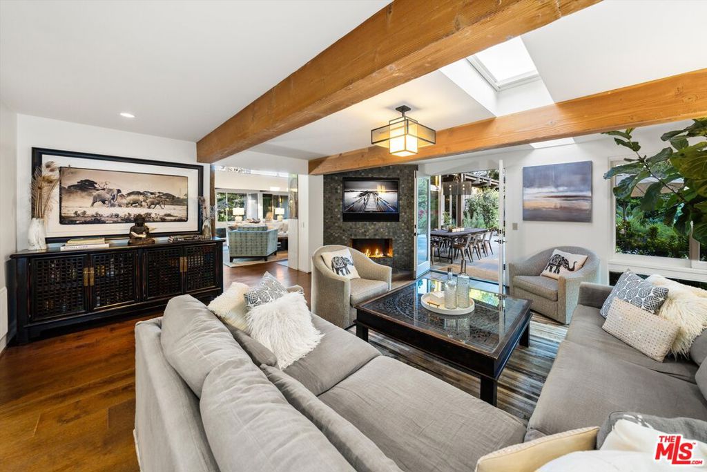 MLS #25557351 img 27