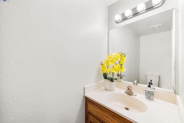 473 Andrea Cir, Livermore CA: https://media.crmls.org/mediaz/768b241a-0fb8-4f69-9b44-fa821ee8cc20.jpg