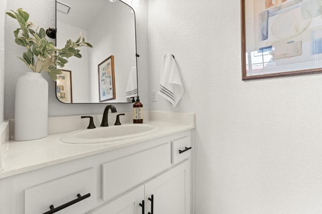 5666 Belleza Drive, Pleasanton CA: https://media.crmls.org/mediaz/768b5af8-4807-4f13-84a5-99c89e900aec.jpg