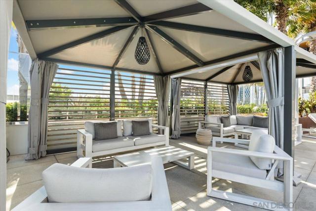 888 W E Street, San Diego CA: https://media.crmls.org/mediaz/768cf5a5-d846-4dc4-bb6d-3ec31b3f14ab.jpg