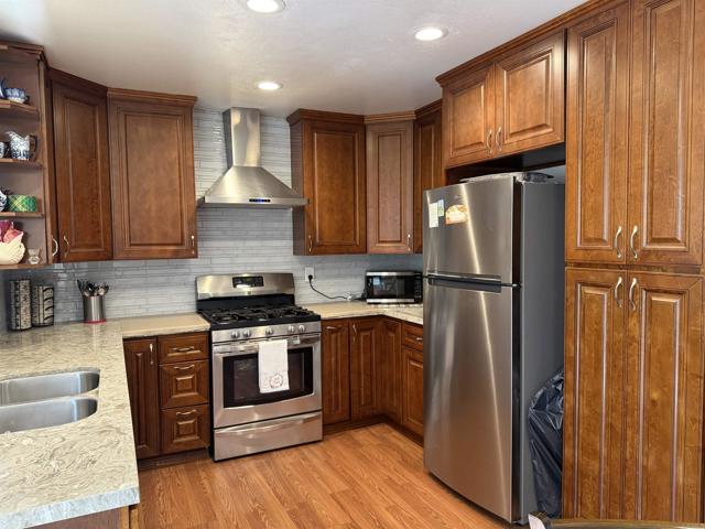 Detail Gallery Image 8 of 19 For 149 Fourth Av #17,  Chula Vista,  CA 91910 - 2 Beds | 2 Baths