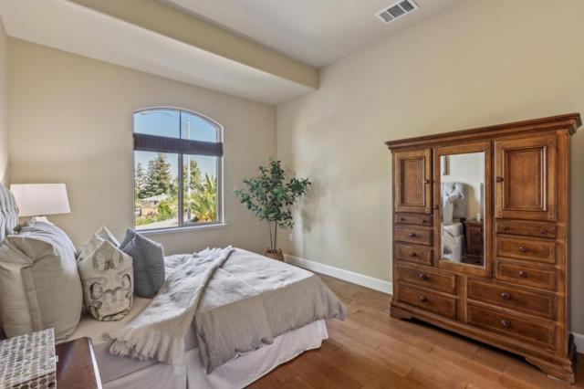 1489 Corte De Maria, San Jose CA: https://media.crmls.org/mediaz/768e3730-56ba-424b-99e5-96a5042aa8ff.jpg