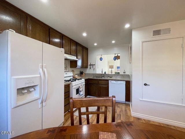 Detail Gallery Image 11 of 40 For 522 Island View Cir, Port Hueneme,  CA 93041 - 2 Beds | 2 Baths