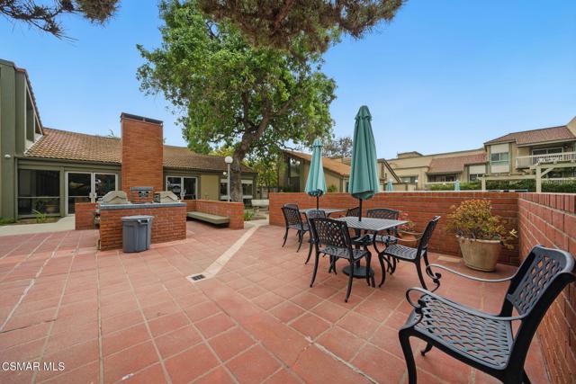 224 Oakleaf Drive, Thousand Oaks CA: https://media.crmls.org/mediaz/768f431c-b253-4929-b7f3-4be44134f6c3.jpg