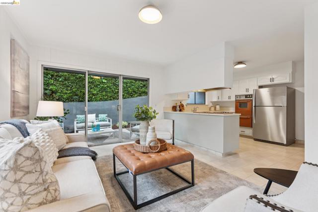 Image 14 of 39 For 7 Cavanaugh  