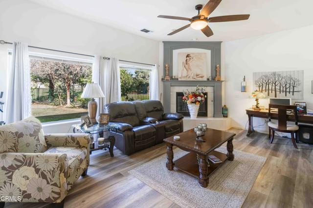 4205 Palisades Circle, Bakersfield CA: https://media.crmls.org/mediaz/76904316-0878-4bb9-bb91-06b0fe20d450.jpg
