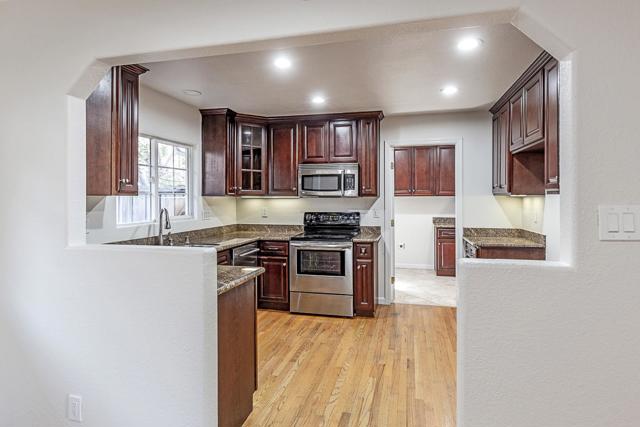 958 Ginger Lane, San Jose CA: https://media.crmls.org/mediaz/7690f610-6acd-428d-bbe9-177eee8bd239.jpg