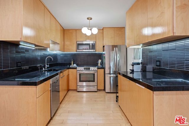 705 Westmount Drive, West Hollywood CA: https://media.crmls.org/mediaz/769193dc-f209-4801-ae1c-4340b6544e67.jpg