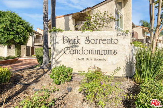 23401 Park Sorrento, Calabasas CA: https://media.crmls.org/mediaz/7692786d-9a56-4f63-9ad3-33057c103a06.jpg