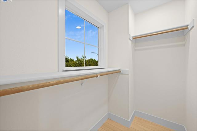 Walking closet