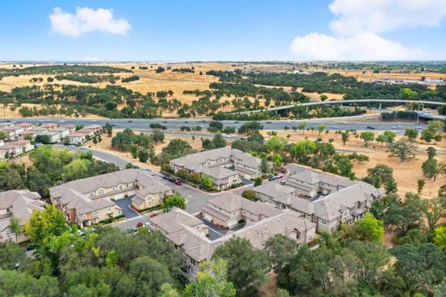 307 Blossom Rock Lane, Folsom CA: https://media.crmls.org/mediaz/7692b974-7d1b-4e29-85a1-1c782601f8c6.jpg