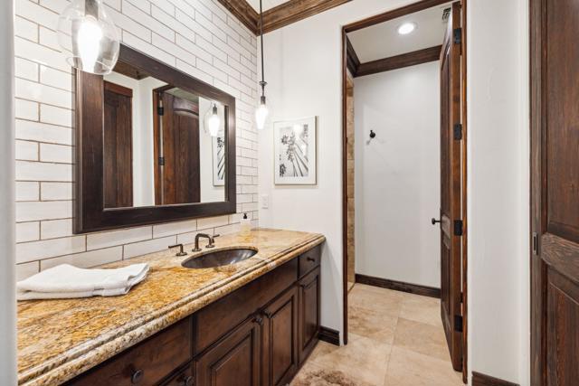 52345 Via Castile, La Quinta CA: https://media.crmls.org/mediaz/7694b835-f44a-4071-8fbd-9d60f58d3623.jpg