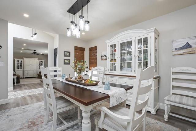 Detail Gallery Image 28 of 54 For 1668 Avenida Cherylita, El Cajon,  CA 92020 - 4 Beds | 2/1 Baths