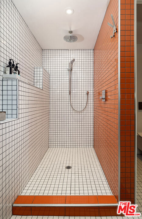 1274 San Miguel Avenue, Santa Barbara CA: https://media.crmls.org/mediaz/76959bb2-9c99-42e7-9c97-758554f9e4c4.jpg