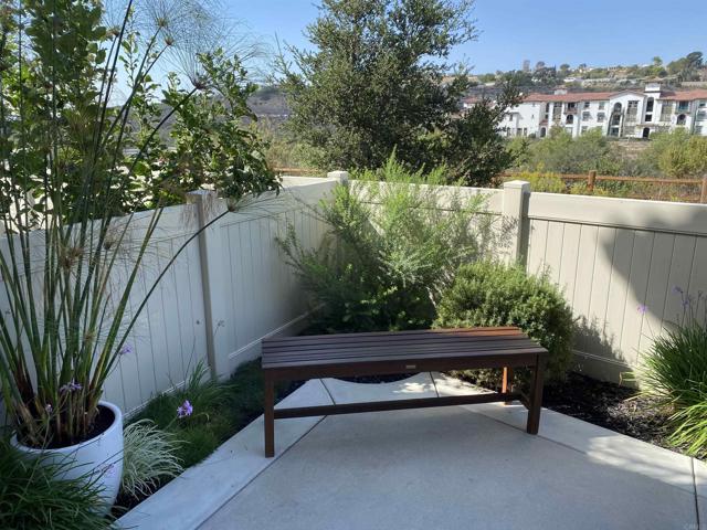 Detail Gallery Image 24 of 31 For 3336 Campo Azul Court Ct, Carlsbad,  CA 92010 - 3 Beds | 2/1 Baths