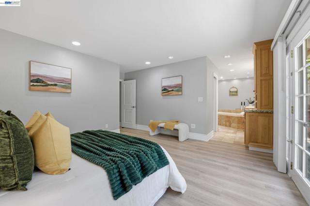 1782 Whitecliff Way, Walnut Creek CA: https://media.crmls.org/mediaz/76963c96-0999-4164-8409-78a2e4e36069.jpg