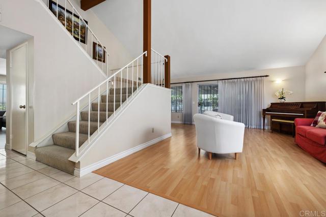 Detail Gallery Image 4 of 29 For 7826 Hemphill Dr, San Diego,  CA 92126 - 5 Beds | 2/1 Baths
