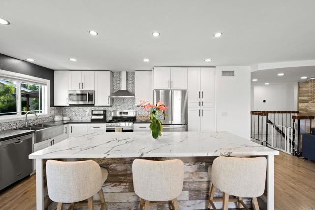 2548 Katherine Court, El Cajon CA: https://media.crmls.org/mediaz/7696a2c0-ba8c-4c5c-b400-f82314daa24d.jpg
