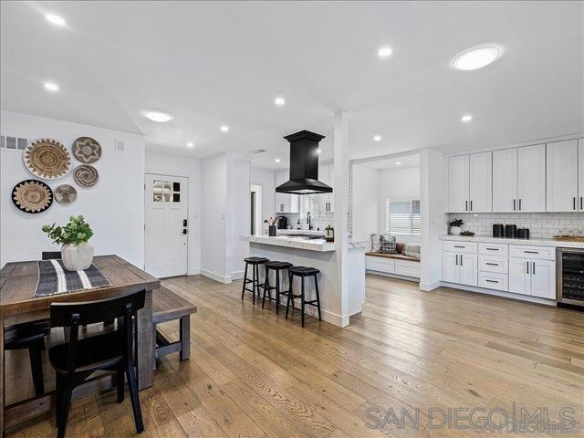 5586 Hamill Ave, San Diego CA: https://media.crmls.org/mediaz/7696abc4-7974-444a-a3cb-d8859e5e54f2.jpg