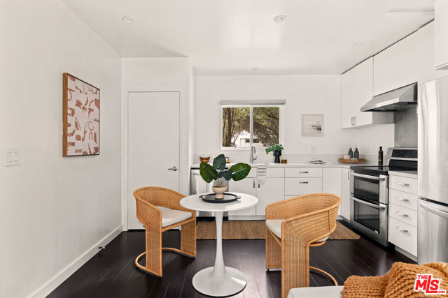 1434 24th Street photo 3