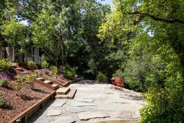115 Toyon Court, Woodside CA: https://media.crmls.org/mediaz/7697bc41-670d-4cb1-bdf4-dea329ca305a.jpg