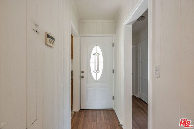 22125 Costanso Street, Woodland Hills CA: https://media.crmls.org/mediaz/76984bef-5d56-4694-9286-20607ae8e7c8.jpg