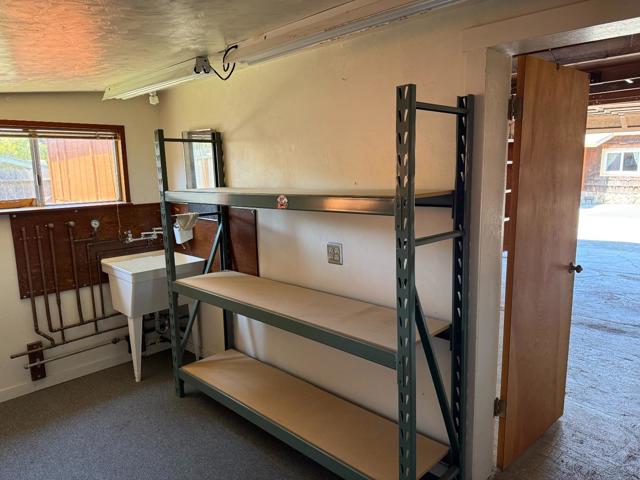 350 Cuesta Real, La Honda CA: https://media.crmls.org/mediaz/76986e8b-4452-4db1-817b-66524d357f17.jpg