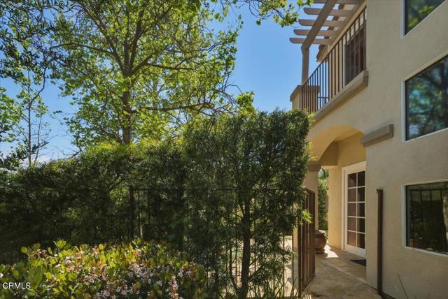 Detail Gallery Image 23 of 27 For 1048 Larry Ct, Newbury Park,  CA 91320 - 3 Beds | 2/1 Baths