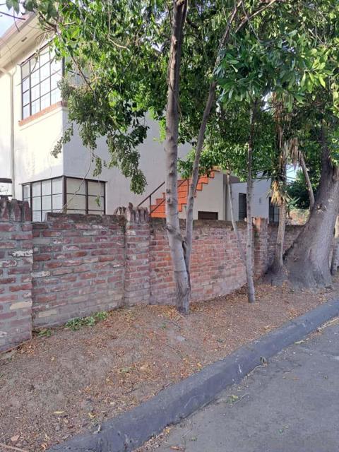 33 35 George St, San Jose CA: https://media.crmls.org/mediaz/7698b3cc-1bbb-49fe-a364-4bbd26e6e69b.jpg