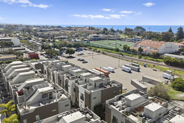 Detail Gallery Image 38 of 57 For 2563 State St, Carlsbad,  CA 92008 - 2 Beds | 2/2 Baths