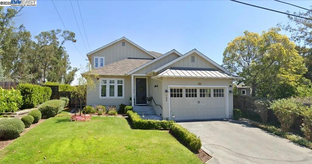 764 Hillcrest Drive