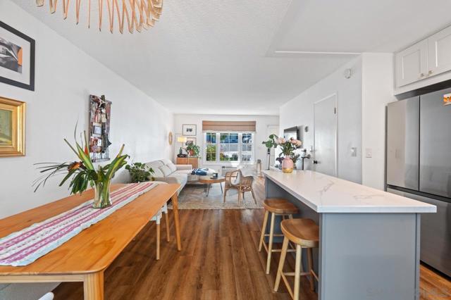 8150 Lemon Ave, La Mesa CA: https://media.crmls.org/mediaz/7699c8b4-05c4-4180-bce7-72bb2c32f4e4.jpg