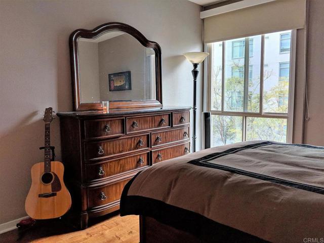 1501 Front Street, San Diego CA: https://media.crmls.org/mediaz/769ad58e-0847-4c31-a084-35aea74513a8.jpg