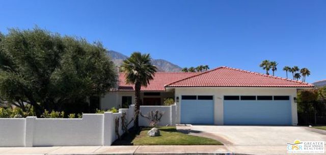 Image 1 of 47 For 1399 Via Donna