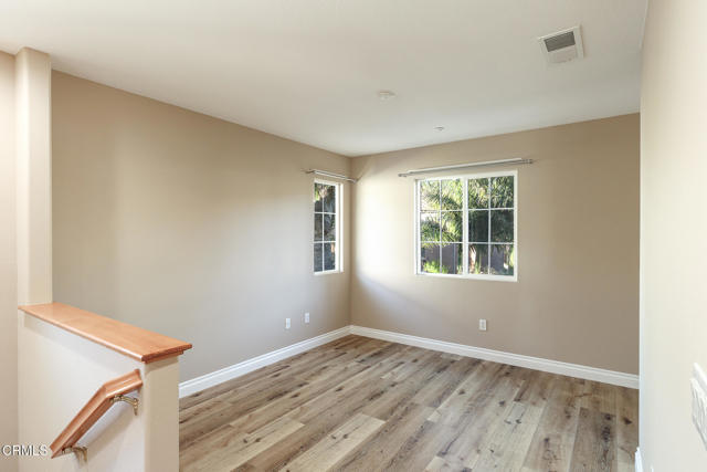 Detail Gallery Image 15 of 27 For 636 Ibiza Ln, Oxnard,  CA 93035 - 3 Beds | 2/1 Baths