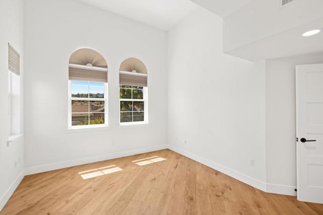 777 Walnut Street, San Carlos CA: https://media.crmls.org/mediaz/769b957e-44f0-4c3c-81a4-1da595c0a193.jpg