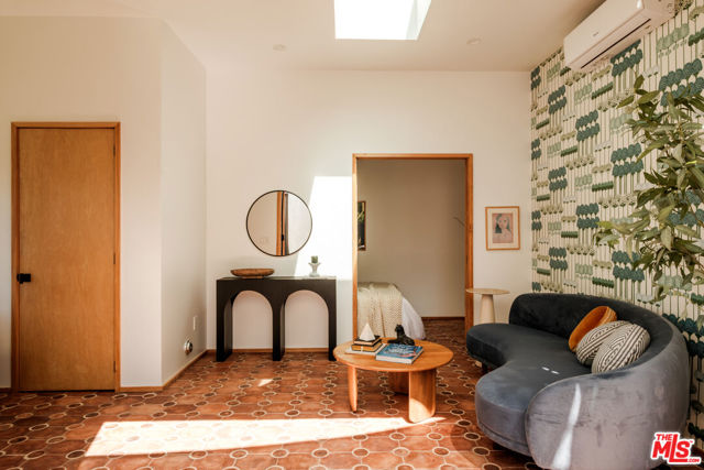 3 Bed Home for Sale in Los Angeles, California