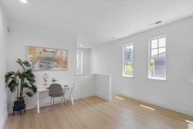 825 S 22nd Street, San Jose CA: https://media.crmls.org/mediaz/769c661e-a2da-48f9-ad4b-24848a979f26.jpg