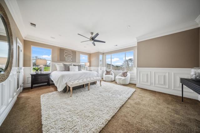 Image 34 of 57 For 2325 Olea Court