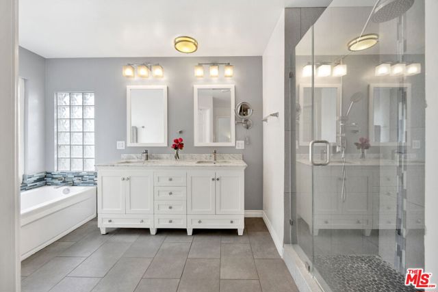 28461 Driver Avenue, Agoura Hills CA: https://media.crmls.org/mediaz/769cbfb9-d3d7-44fd-986b-2ce474b1f011.jpg