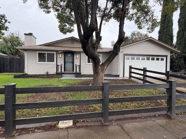 6042 Coad Lane, Riverbank CA: https://media.crmls.org/mediaz/769cd95c-cd05-44ea-b91a-187ab48dd090.jpg