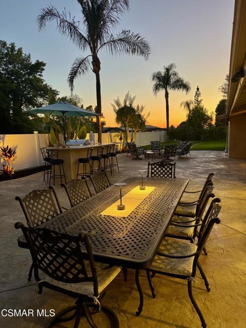 23225 Cass Avenue, Woodland Hills CA: https://media.crmls.org/mediaz/769d179a-584d-4e59-9366-b44763634f89.jpg