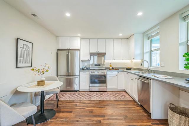 696 29th Street, Oakland CA: https://media.crmls.org/mediaz/769d2a29-4825-4349-aa3c-bc58352e4679.jpg