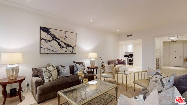 10120 Empyrean Way, Los Angeles CA: https://media.crmls.org/mediaz/769ec226-9dc1-462c-909d-ac02c81f275d.jpg