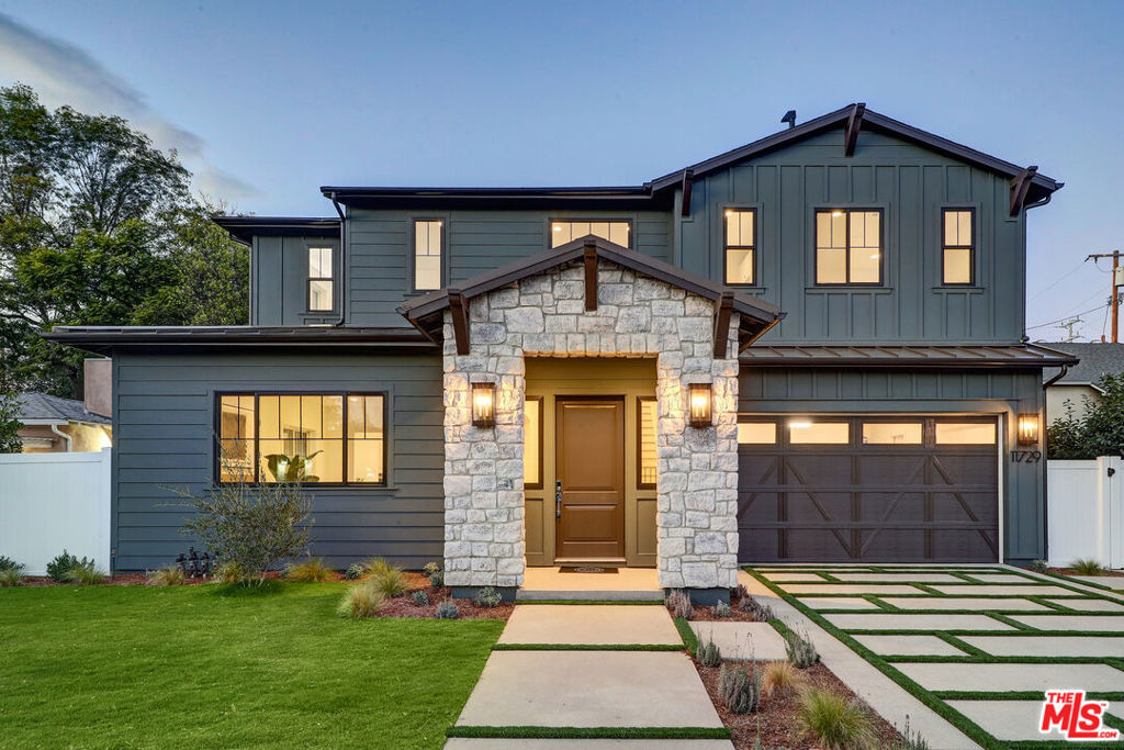 11729 Hartsook Street